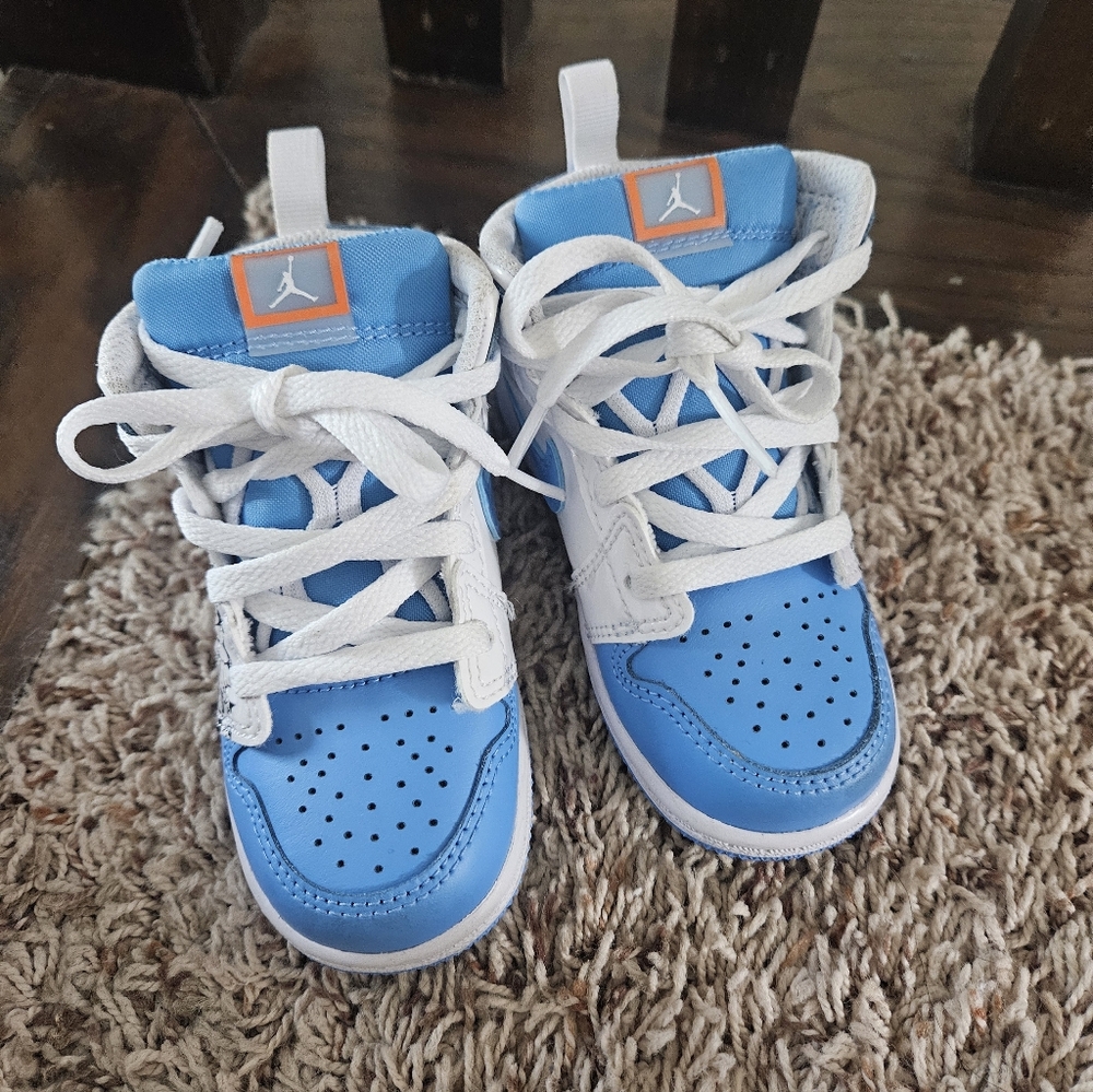 Jordan Kids' Light Blue and White High-Top Sneakers with Orange Accent SZ 7C